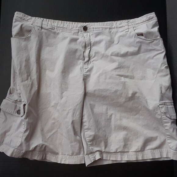 Basic Editions off white cargo shorts size 1X - Picture 1 of 2